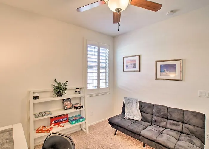 Holiday home Pool & Covered Patio: Family Gem In San Tan Valley *